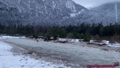 Winter Stream Fucking and Rough Insemination!