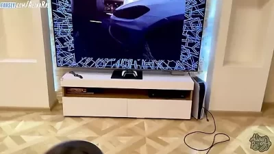 Stepson Bangs Clueless Stepmom During VR Adventure