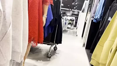Steamy Public Handjob & Blowjob in Clothing Store Adventure!