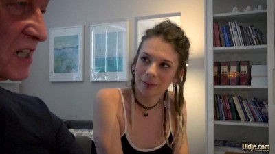 Sexy Newbie Gets Her Pussy Pounded and Begs for More