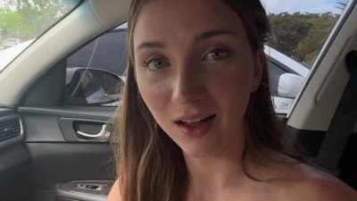 Hot Teen Fantasy: Wild Mall Sex Adventure (+18)