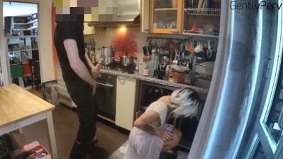 PLUMBER ADVENTURE Pt 1. Casalinga MILF Vuole Il Cazzo Dell'idraulico. GentyPerv