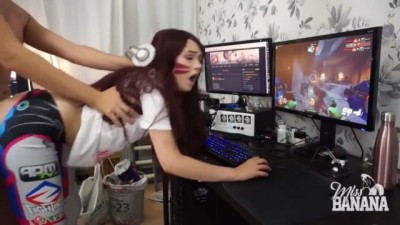 Teen Sexy Gamer Girl Gets Loves Doggy Style (+18)
