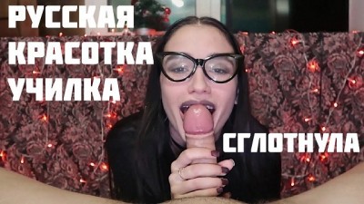 Hottie russian babe does a sloppy blowjob