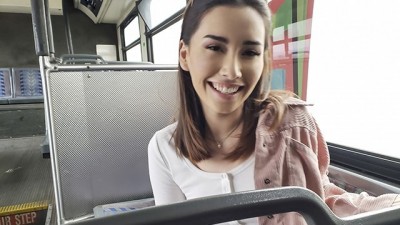 Sexy Vlogger Teen Flashes Big Booty In Public Sex (+18)