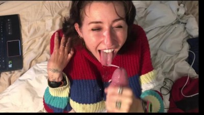 BIG TIT SWEET BABE LOVES SUCKING COCK