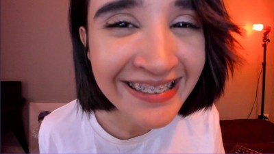 Latin horny cam-slut squirts on webcam