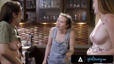 Steamy Couple Get Hot and Dirty While Plumber Works