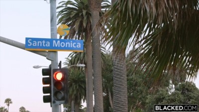 Steamy Threesome: Gorgeous Girl and Hung BF Tag Team Sexy Snowbunny