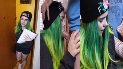 Delivery Beauty Girl Loves Sucking Cocks of her Clients - Cutie_cabani