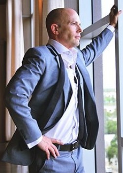 Alex Saint